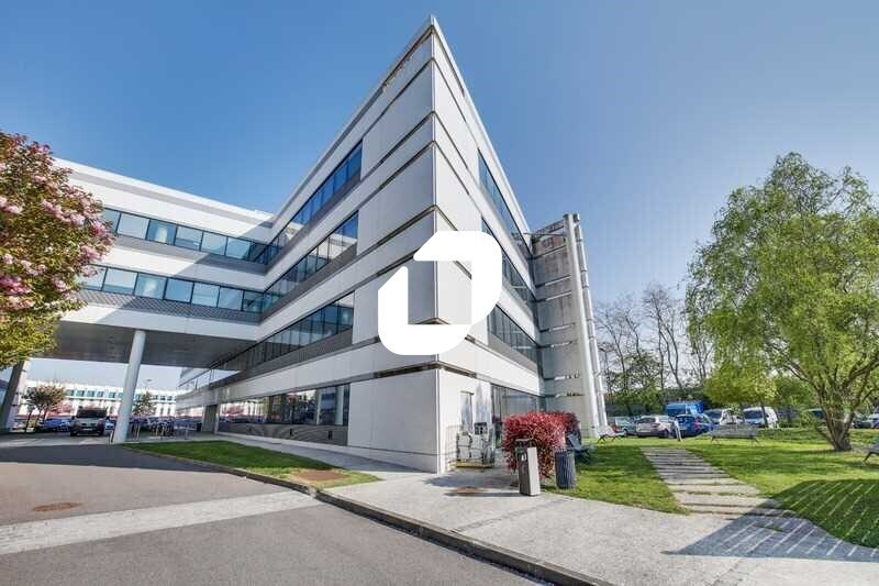 Bureau dans Évry-Courcouronnes à louer - Photo du bâtiment - Image 1 de 14