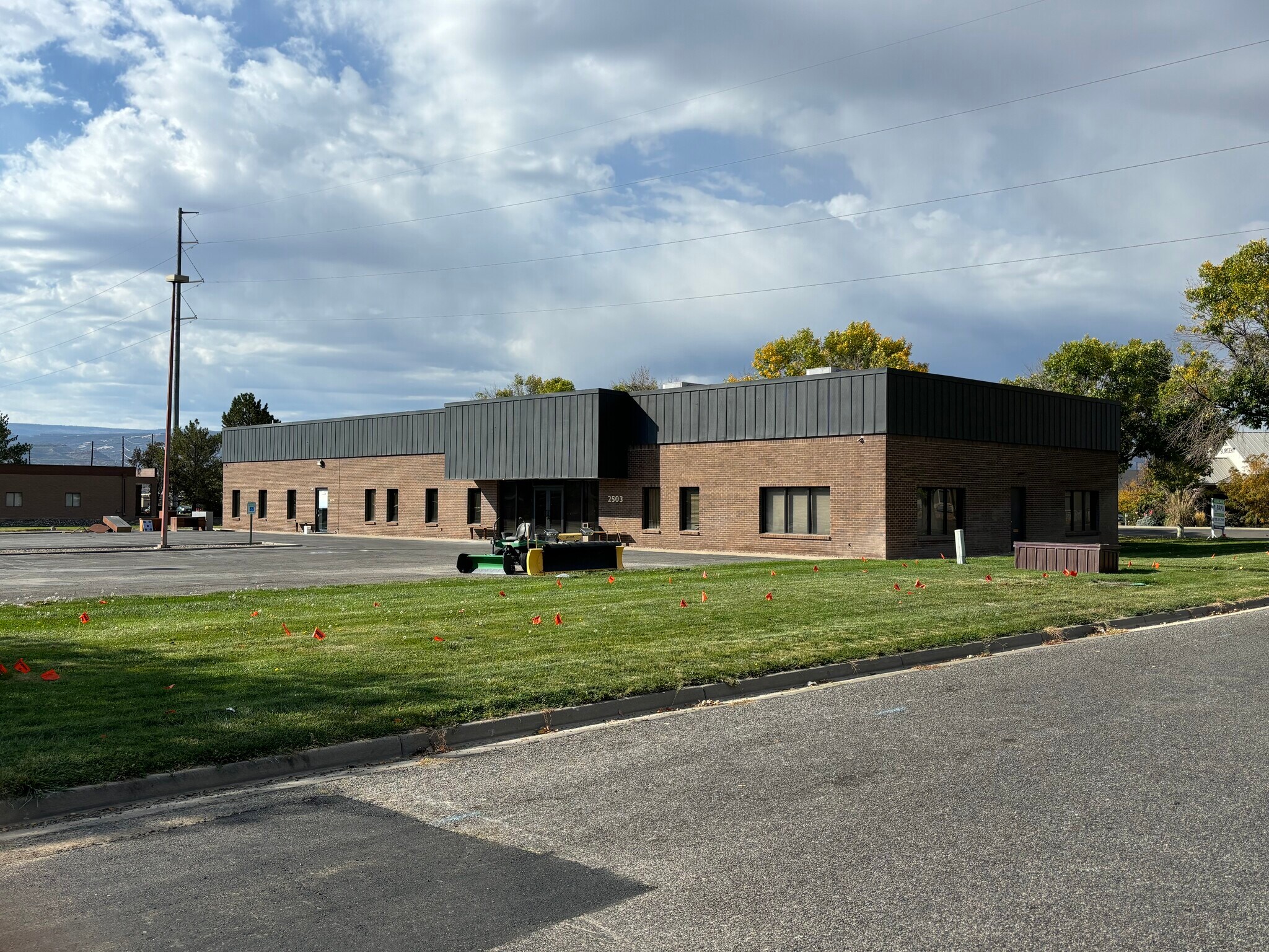 2503 Foresight Cir, Grand Junction, CO à vendre Photo du bâtiment- Image 1 de 8