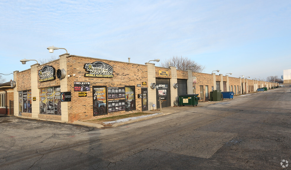 12600-12650 S Kroll Dr, Alsip, IL for lease - Primary Photo - Image 1 of 13