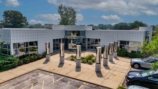 Plus de détails pour 3950 River Ridge Dr NE, Cedar Rapids, IA - Bureau à vendre