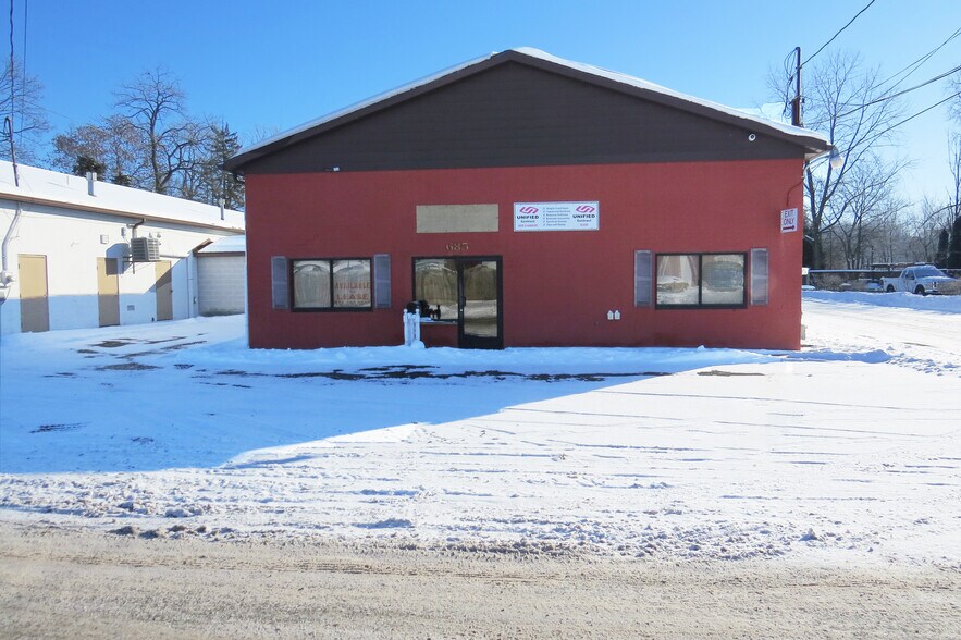 675-685 High Grove Blvd, Akron, OH à louer - Photo du bâtiment - Image 3 de 19