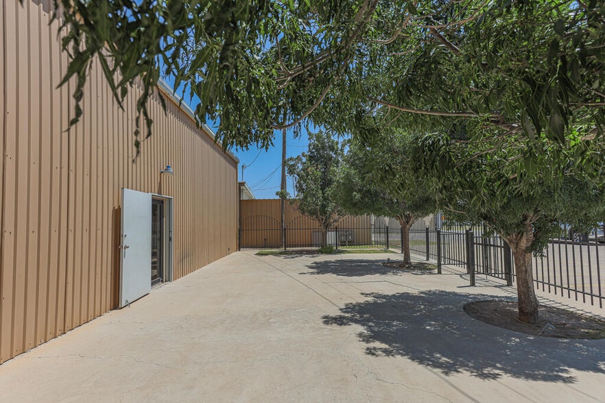 7521 W University Blvd, Odessa, TX for sale - Building Photo - Image 2 of 32