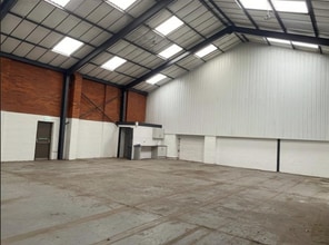 10 Station Rd, Wolverhampton for lease Interior Photo- Image 2 of 2