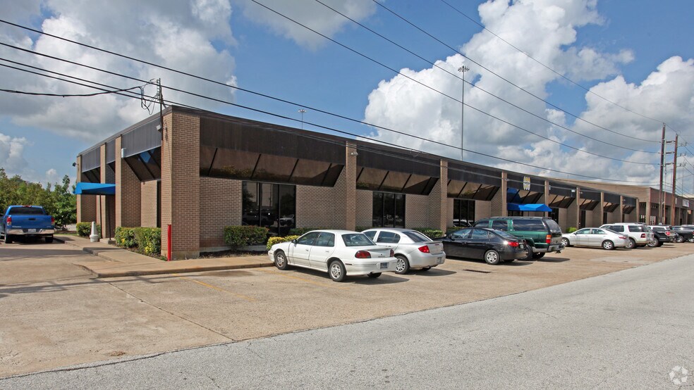 14520-14530 Old Katy Rd, Houston, TX à louer - Photo du bâtiment - Image 3 de 6
