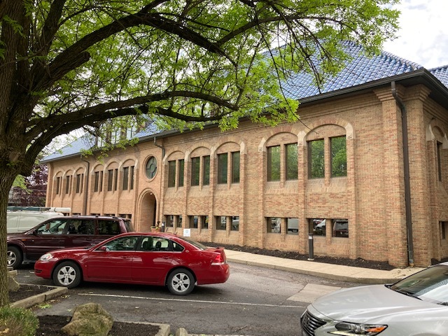 1020 Dennison Ave, Columbus, OH for lease - Building Photo - Image 1 of 5