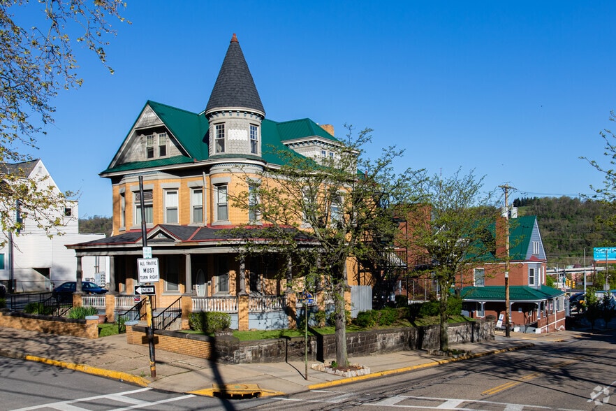 806 West St, Homestead, PA for sale - Building Photo - Image 2 of 2