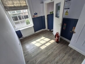 28 St. Peters St, Bedford for lease Interior Photo- Image 2 of 9