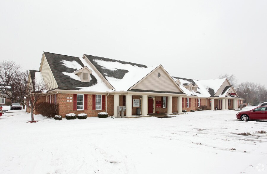9310-9340 Telegraph Rd, Taylor, MI à louer - Photo du bâtiment - Image 2 de 15