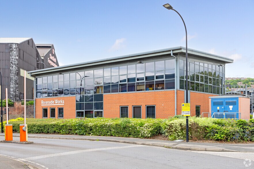 800 Brightside Ln, Sheffield à vendre - Photo du bâtiment - Image 2 de 9