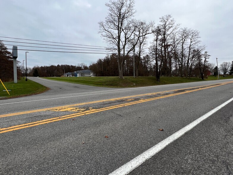 4904 Lake Rd S, Brockport, NY à vendre - Photo du bâtiment - Image 3 de 7