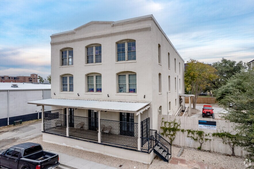 2409 Commerce St, Houston, TX à louer - Photo principale - Image 2 de 60
