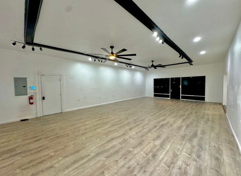 908 N Towne Ave, Pomona, CA à louer - Photo du bâtiment - Image 3 de 8