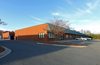 Plus de détails pour 6128 Brookshire Blvd, Charlotte, NC - Local d'activités à louer