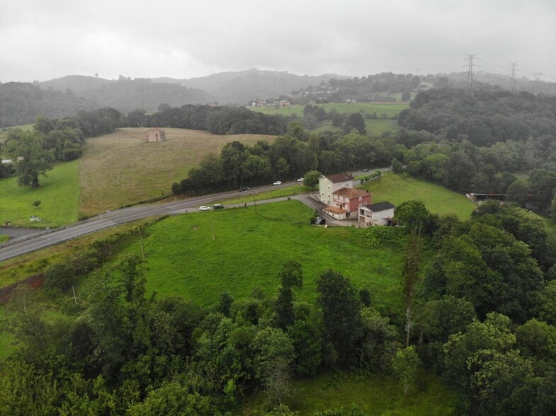Robleu, Nava, Asturias for sale - Aerial - Image 1 of 13