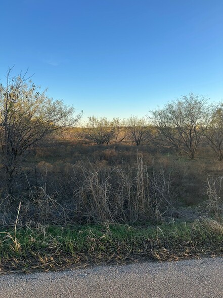 13762 County 108 rd, Venus, TX for sale - Primary Photo - Image 1 of 14