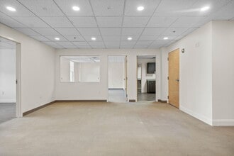 363-389 Boston Post Rd, Sudbury, MA for lease Interior Photo- Image 2 of 10