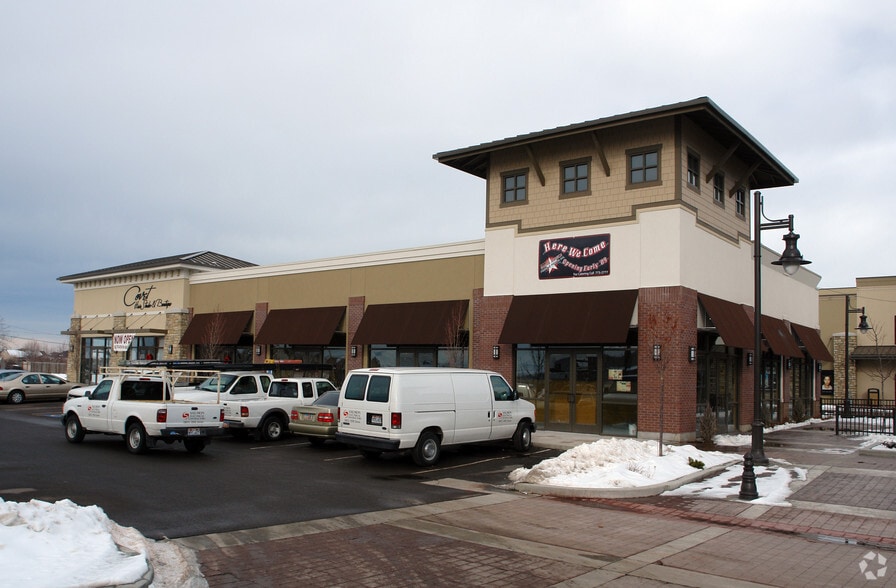 2452 W 1700 S, Syracuse, UT for sale - Primary Photo - Image 1 of 8