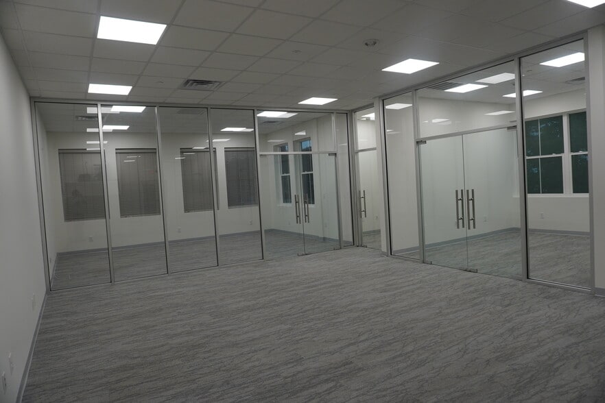 1814 Crowne Commons Way, Johns Island, SC for lease - Building Photo - Image 2 of 25