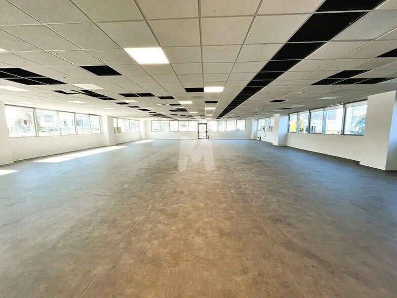 Office in Évry-Courcouronnes for lease - Interior Photo - Image 3 of 5