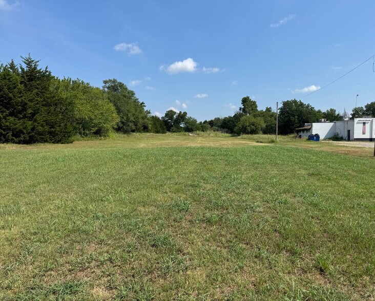 7320 E 6th Ave, Stillwater, OK à vendre - Photo du bâtiment - Image 2 de 11