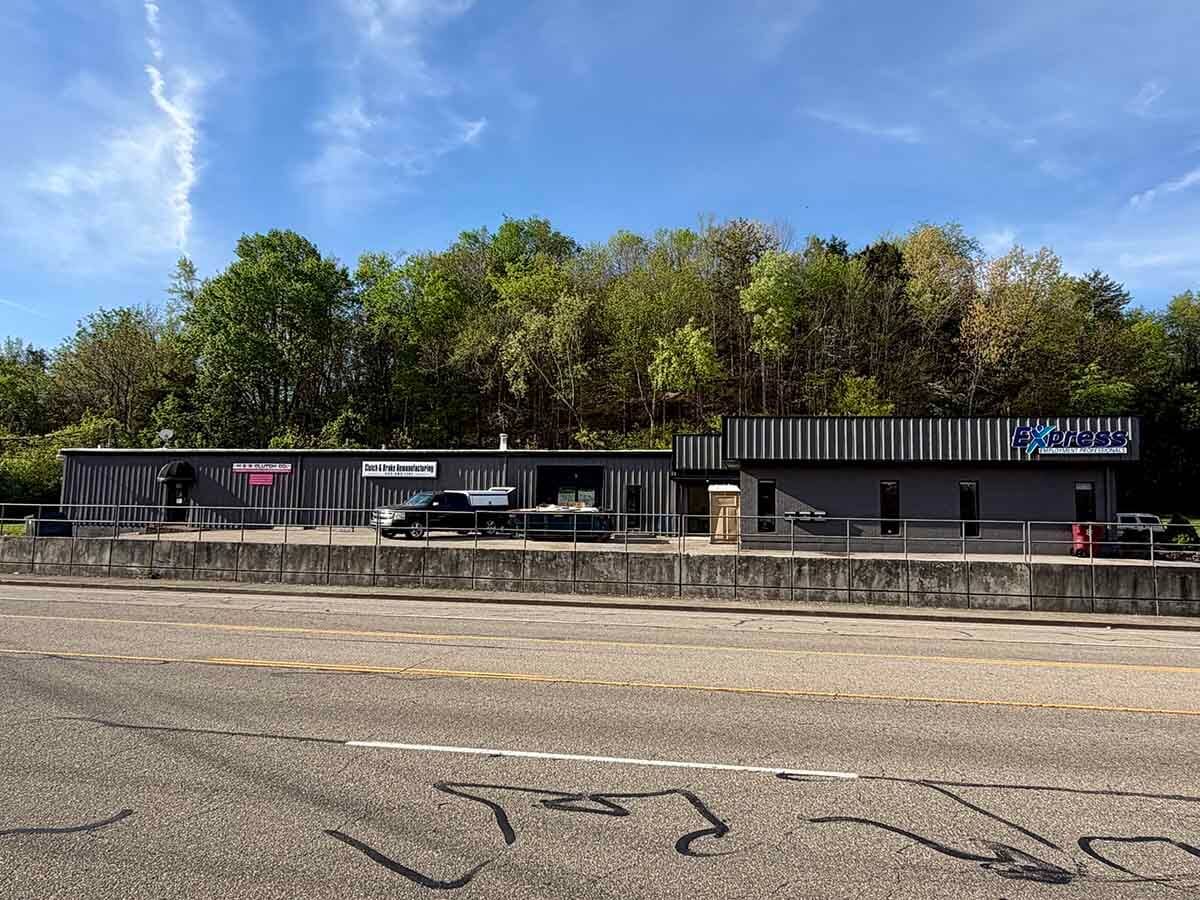 2909 E Oakland Ave, Johnson City, TN for lease Primary Photo- Image 1 of 5