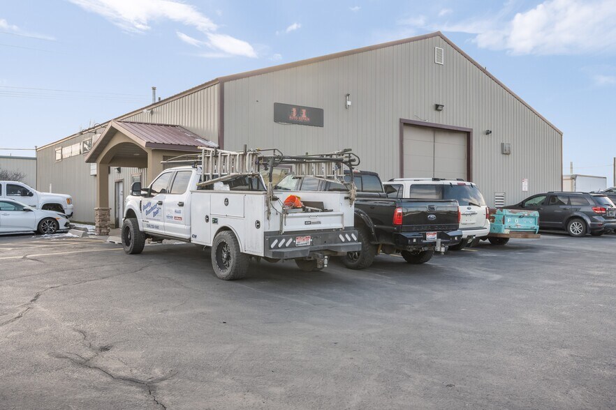 707 W Maple St, Pocatello, ID à vendre - Photo du bâtiment - Image 2 de 20