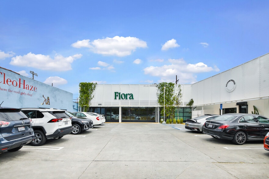 8151 W 3rd St, Los Angeles, CA for lease - Building Photo - Image 2 of 6