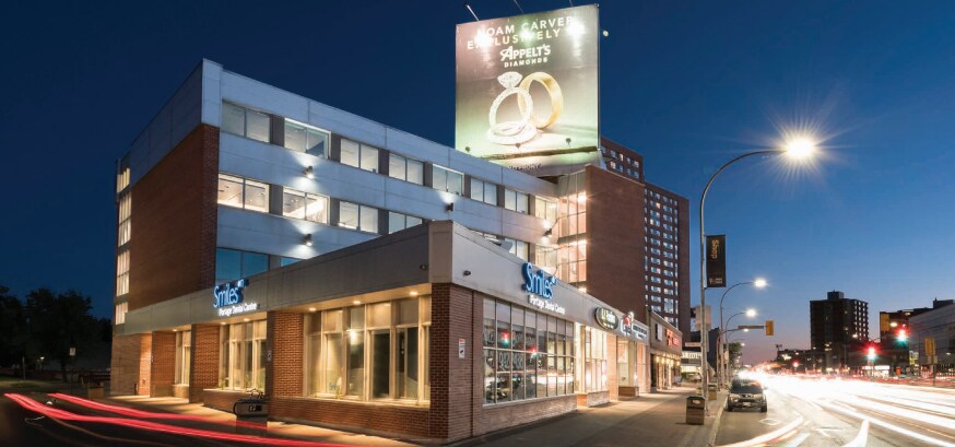 570 Portage Av, Winnipeg, MB for lease Primary Photo- Image 1 of 3