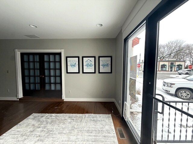 256 S Water St, Marine City, MI à louer - Photo du bâtiment - Image 3 de 18