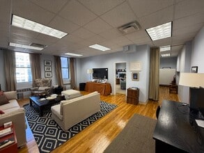928 Broadway, New York, NY for lease Interior Photo- Image 2 of 2