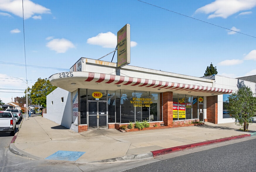 2925-2927 Burbank Blvd, Burbank, CA for sale - Building Photo - Image 3 of 6