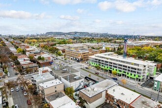 8278-8290 Boul Saint-Laurent, Montréal, QC - Aérien  Vue de la carte