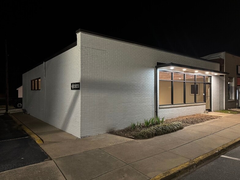 411 W Main St, Gray Court, SC for lease - Building Photo - Image 2 of 5