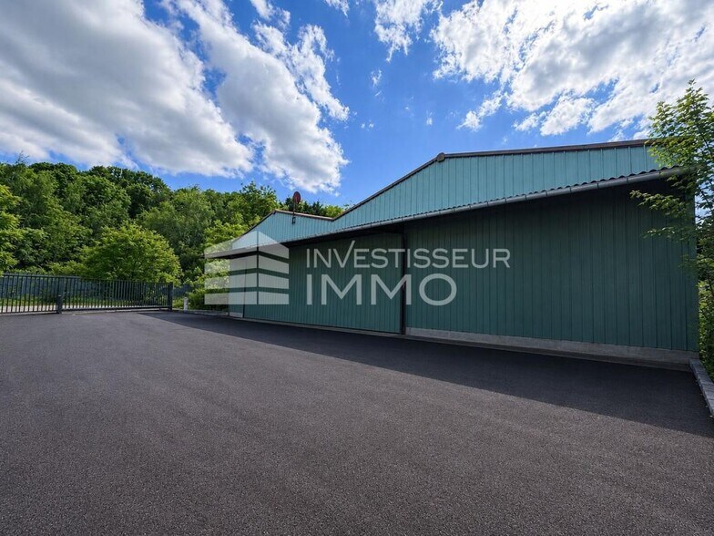 Industrial in Dammarie-les-Lys for sale - Building Photo - Image 1 of 6