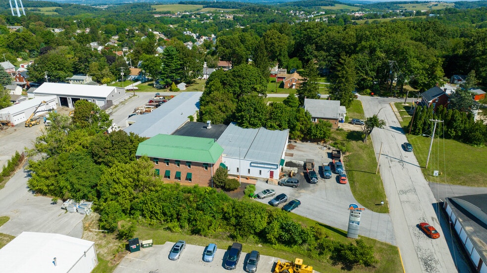 280 N Park St, Dallastown, PA for lease - Building Photo - Image 3 of 7