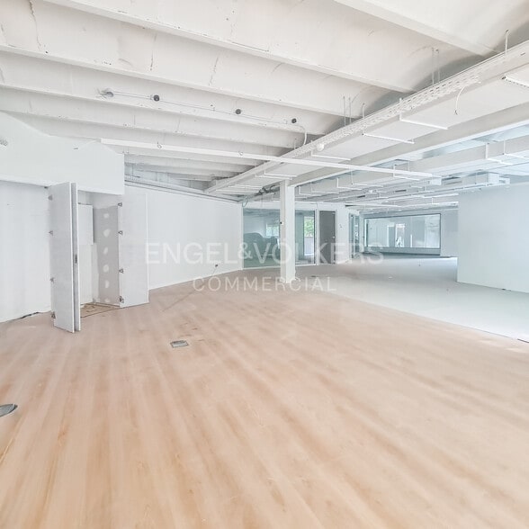 Office in Barcelona, Barcelona for lease - Interior Photo - Image 1 of 1