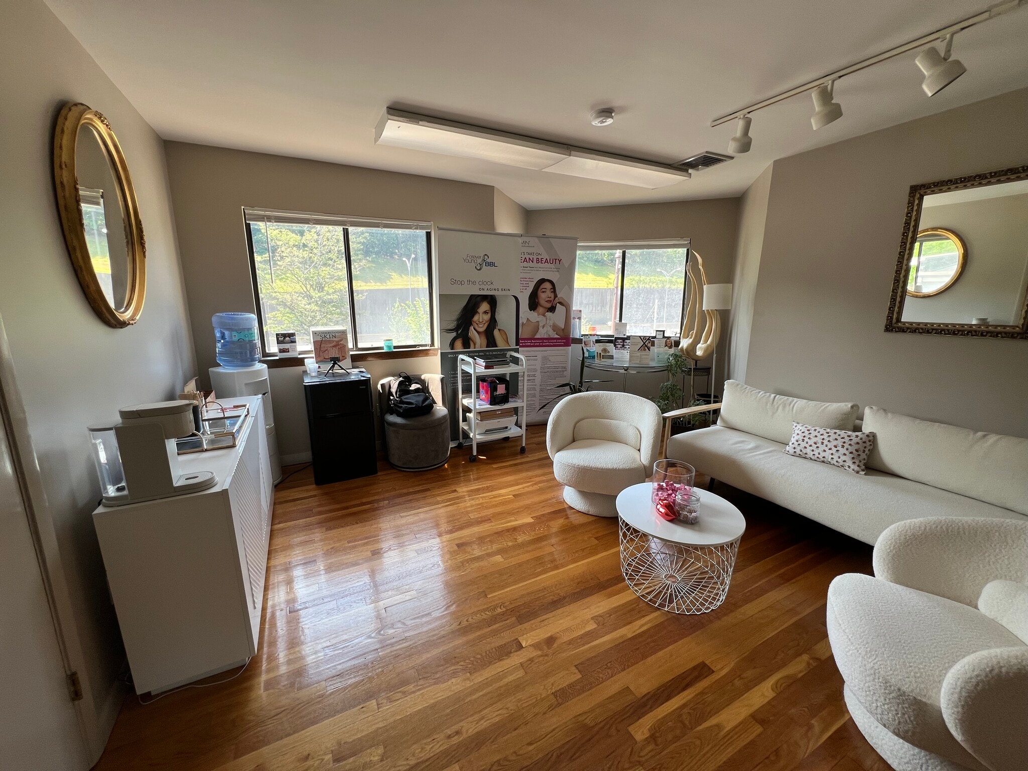 1111-1113 Washington St, Newton, MA for lease Interior Photo- Image 1 of 4