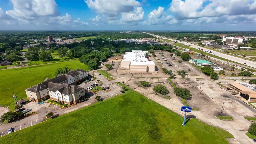 5365 Clearwater ct, Beaumont, TX for sale - Aerial - Image 3 of 7
