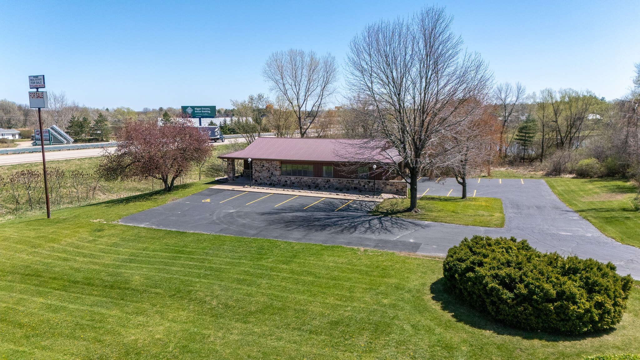 E3440 S Appletree Ln, Waupaca, WI for sale Primary Photo- Image 1 of 10