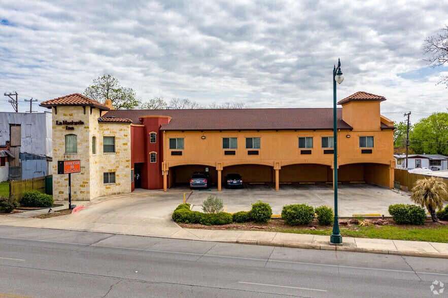 1524 E Commerce St, San Antonio, TX à vendre - Photo du bâtiment - Image 2 de 17