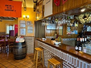 Commerce de détail dans Lanzahíta, Ávila à louer Photo intérieure- Image 2 de 11