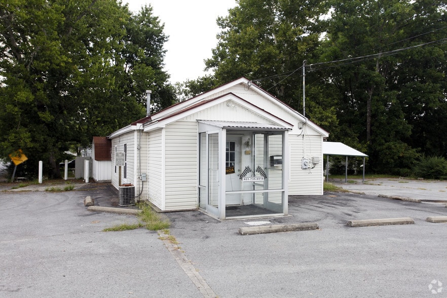 901 N Depot St, Shelbyville, TN for lease - Building Photo - Image 2 of 2