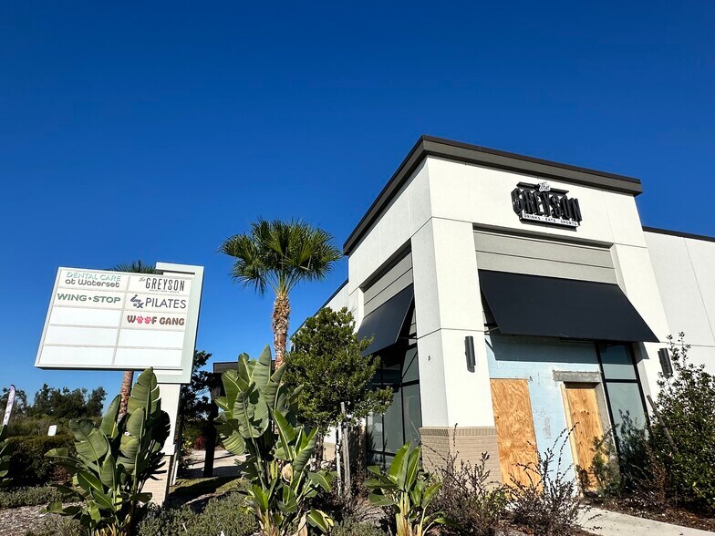 Paseo Al Mar Blvd, Apollo Beach, FL à louer - Photo du bâtiment - Image 3 de 13