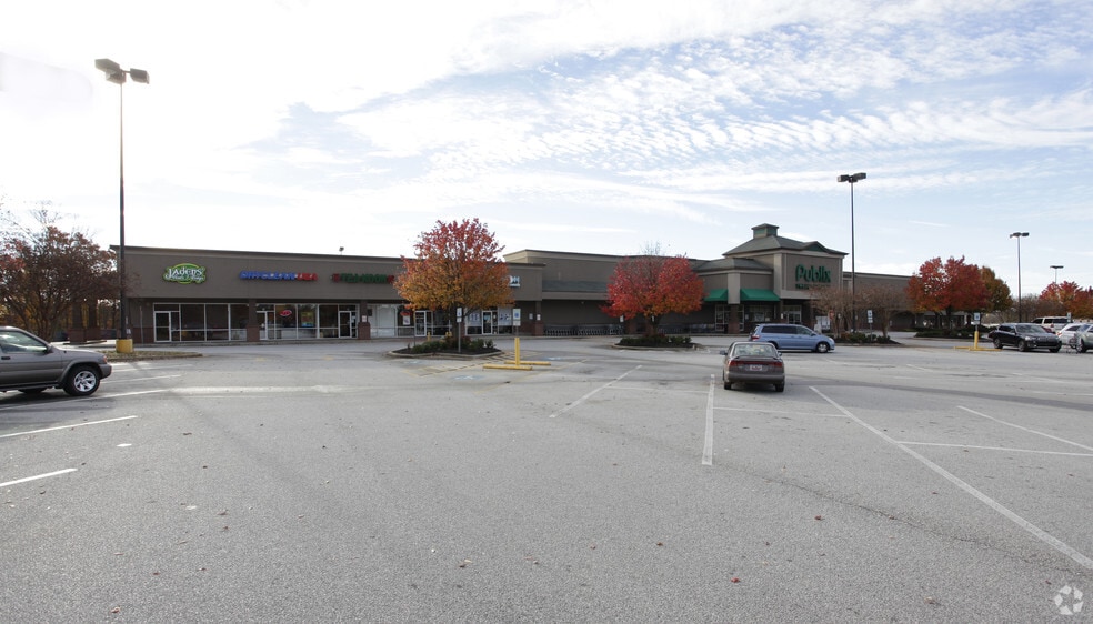 2700 Woodruff Rd, Simpsonville, SC à louer - Photo principale - Image 1 de 9