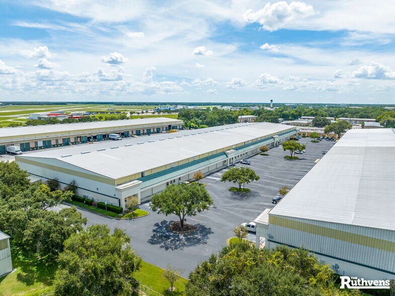3125 Drane Field Rd, Lakeland, FL à louer - Photo du bâtiment - Image 1 de 19