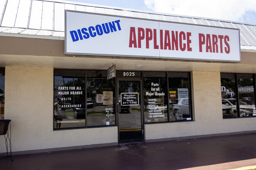 7991-8031 S Us-1 Hwy, Port Saint Lucie, FL for sale - Building Photo - Image 1 of 3