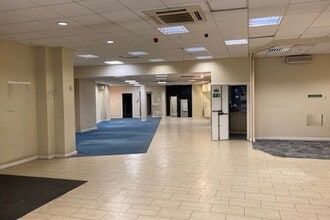 31 Market Pl, Wokingham for lease Interior Photo- Image 2 of 4