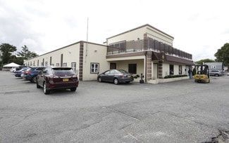 Plus de détails pour 217 River Ave, Patchogue, NY - Industriel à louer