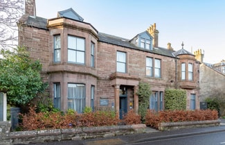 Plus de détails pour 22-24 Airlie St, Alyth - Services hôteliers à vendre
