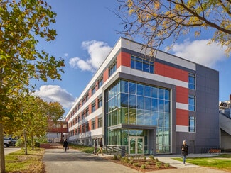 Plus de détails pour 3401 Grays Ferry Ave, Philadelphia, PA - Bureau à louer